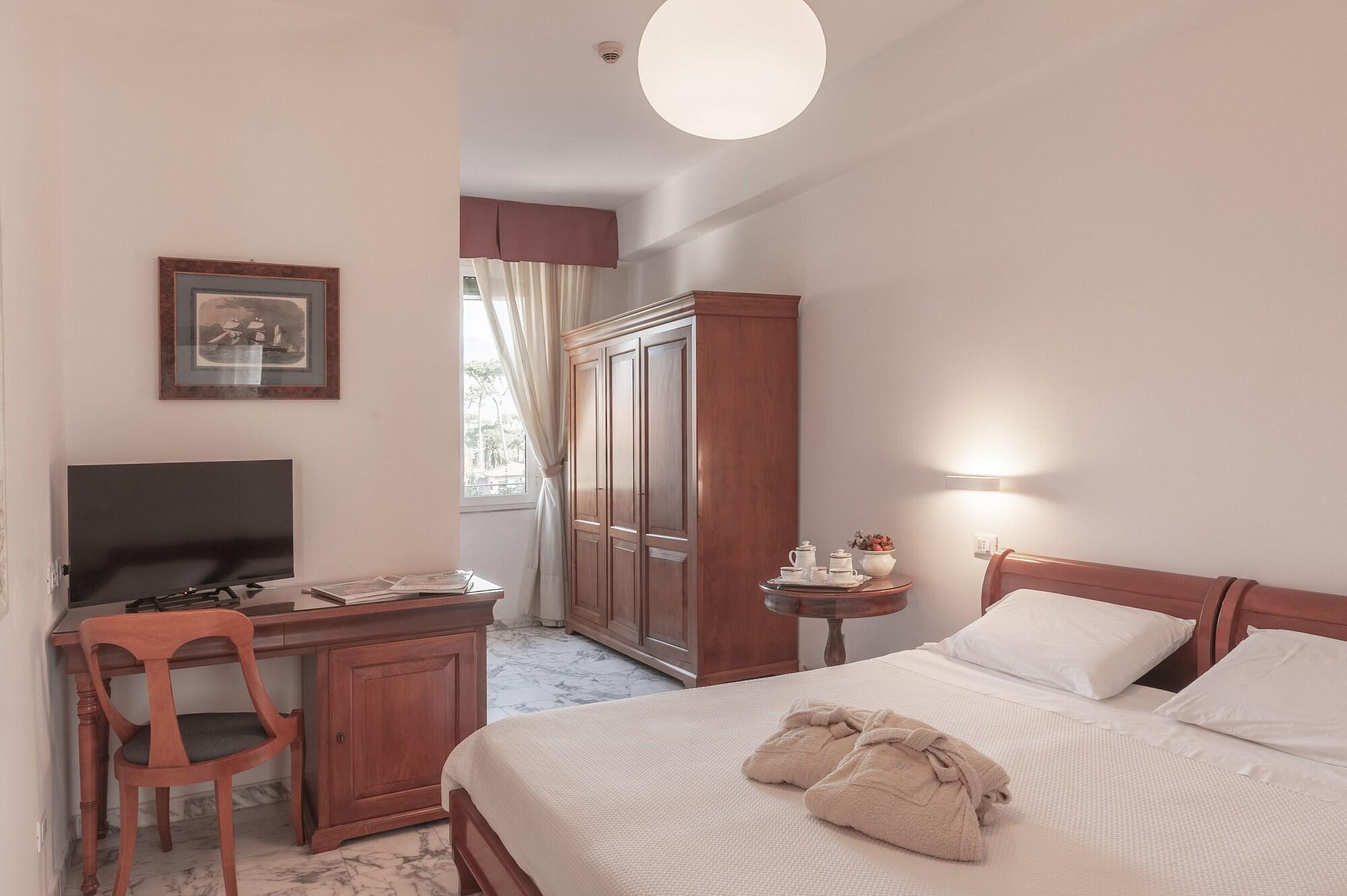 Hotel President 4*